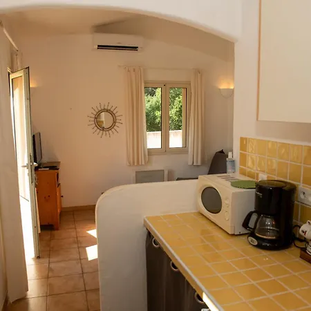 Mini Independante Ideale Et Tres Bien Situee 别墅